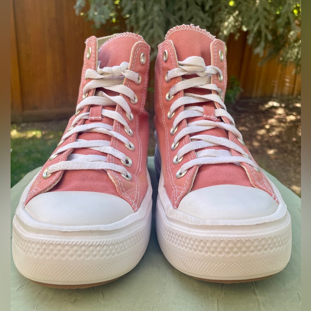 Converse All Star Move Pink & White Lightweight Hi-top Platform Sneakers. Size 9